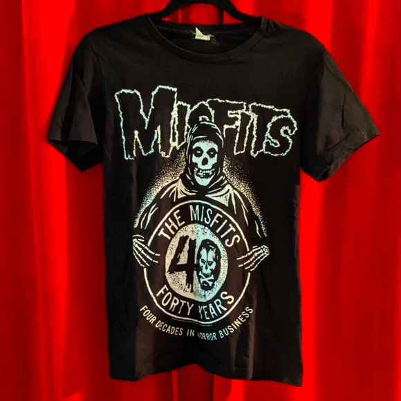 Hot Topic Other - Misfits 40th anniversary horror punk band tee - unisex medium